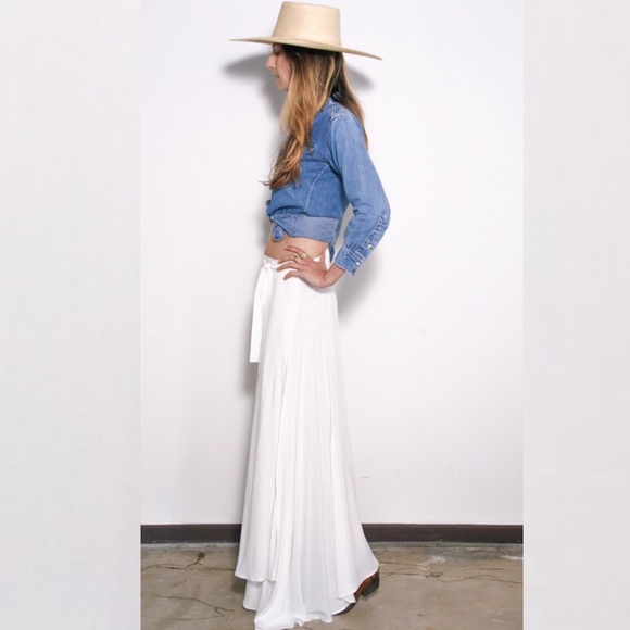 TYSA Wrap Skirt in Off White Size 2/3 - Picture 4 of 17